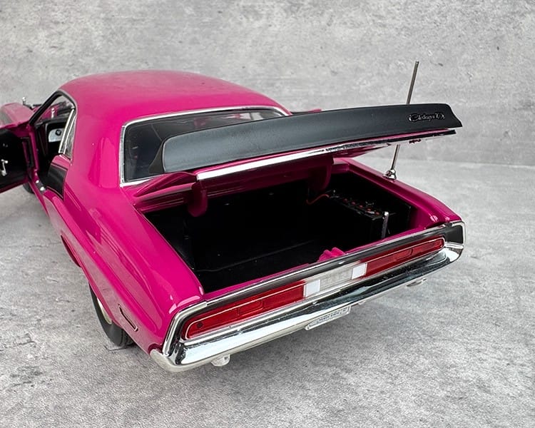 ACME 1:18 Dodge Challenger T/A 1970 Diecast Model Car