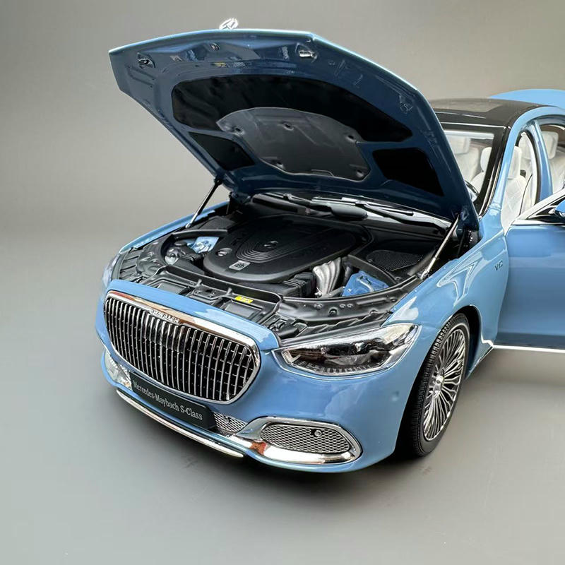 Almost Real 1:18 Mercedes-Maybach S680 Diecast Car