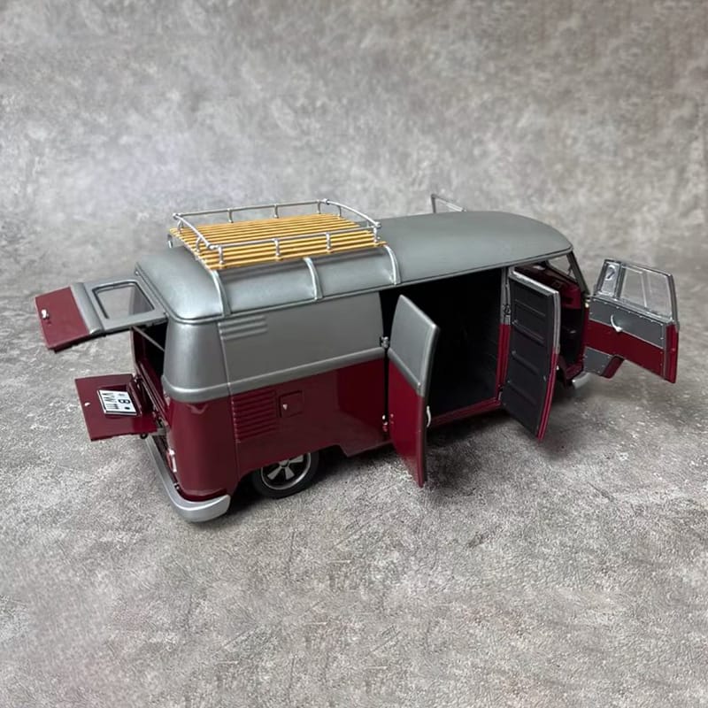 Schuco Volkswagen VW T1b Lowrider Bus 1:18 Diecast Model