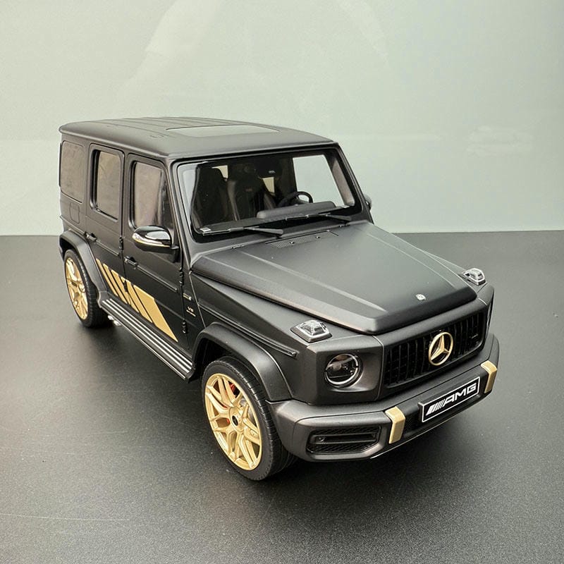 Almost Real 1:18 Mercedes-Benz G63 Alloy Model – Iconic Off-Road Luxury