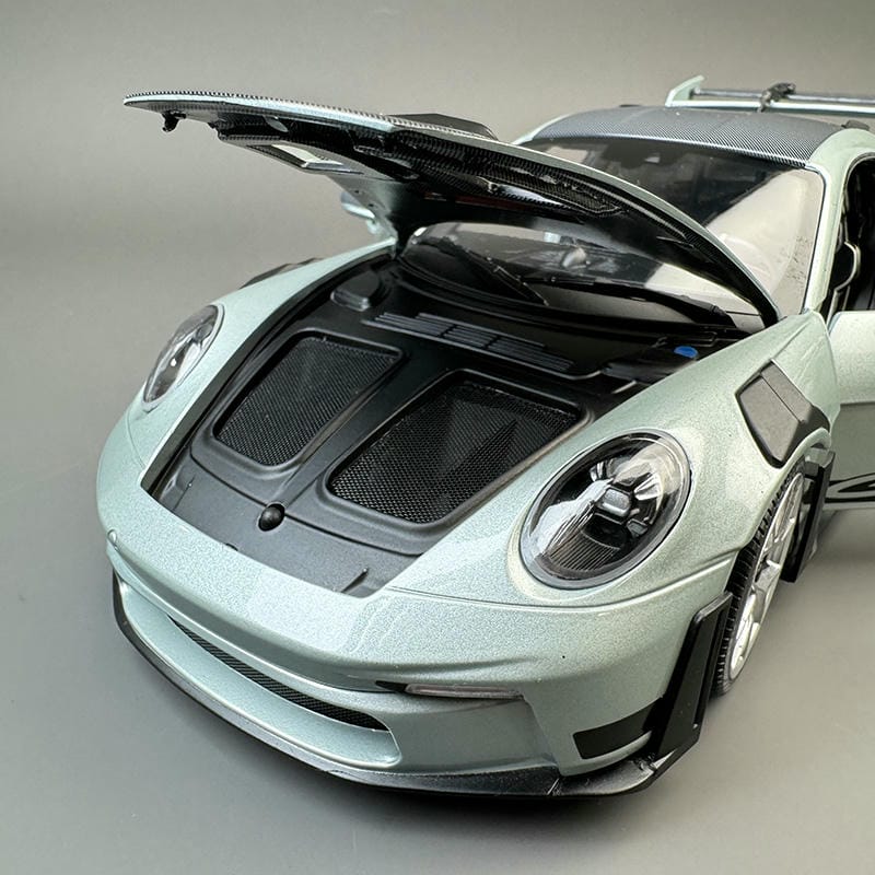 Minichamps 1:18 Porsche 911 GT3 RS