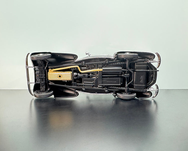SunStar 1939 Horch 855 Special Roadster 1:18 Diecast Model – Black Edition