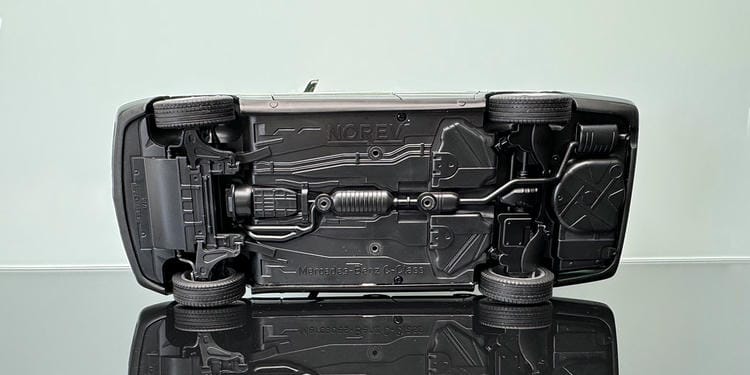 norev Mercedes-Benz C-Class 1997 Wagon Diecast Model – 1:18 Scale Fully Open Collectible