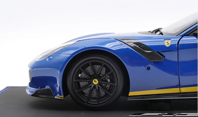 For Ferrari F12 TDF Italy BBR 1:18 sports car simulation alloy full open car model