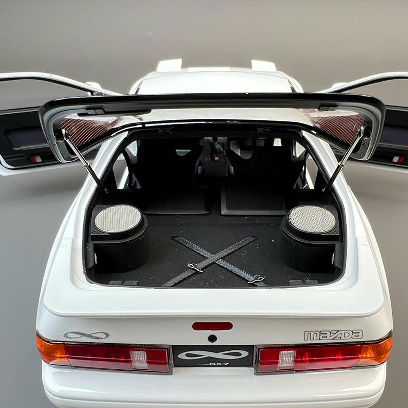 Topart 1:18 Mazda RX-7 FC3S Diecast Car