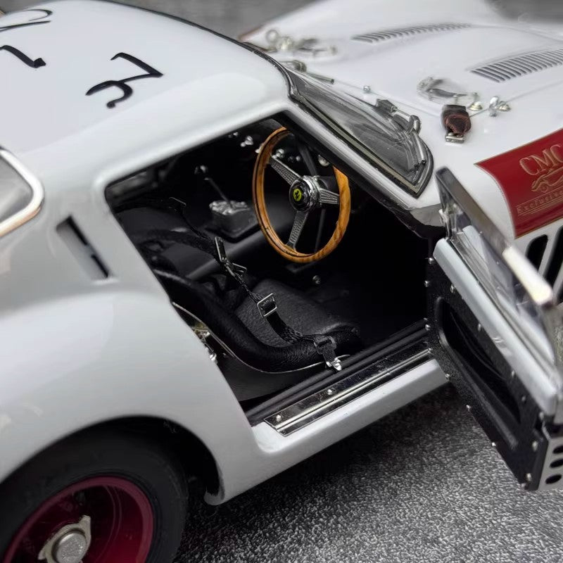 CMC 1:18 Ferrari 250 GTO 30th Anniversary Signature Edition