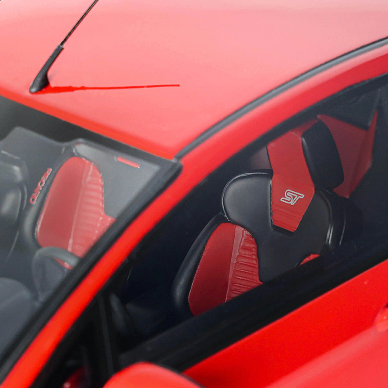 Otto 1:18 Ford Fiesta MK7 ST Race 2016 Limited Edition Resin Model Car