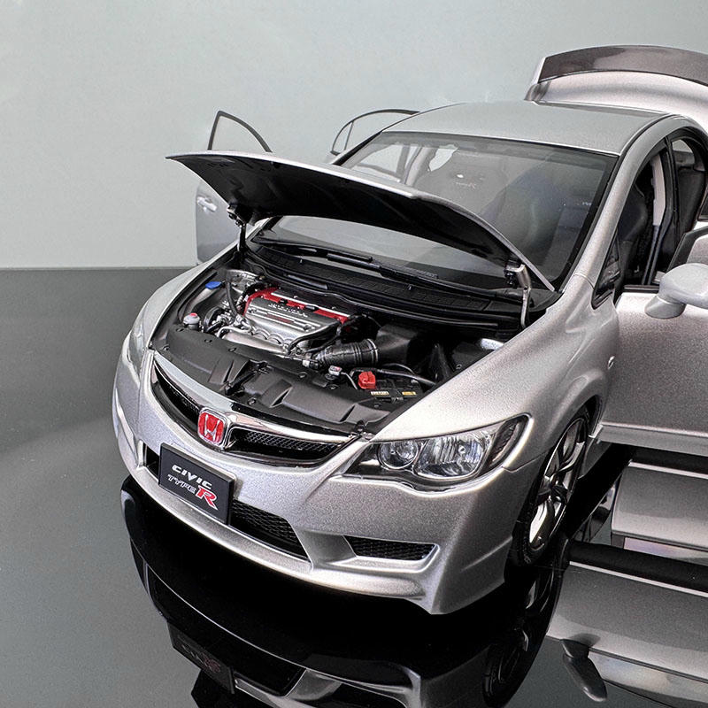 MotorHelix 1:18 Honda Civic FD2 Diecast Car