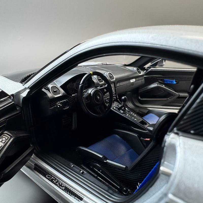 Norev Porsche 911 GT4 RS 1:18 Diecast Model Car