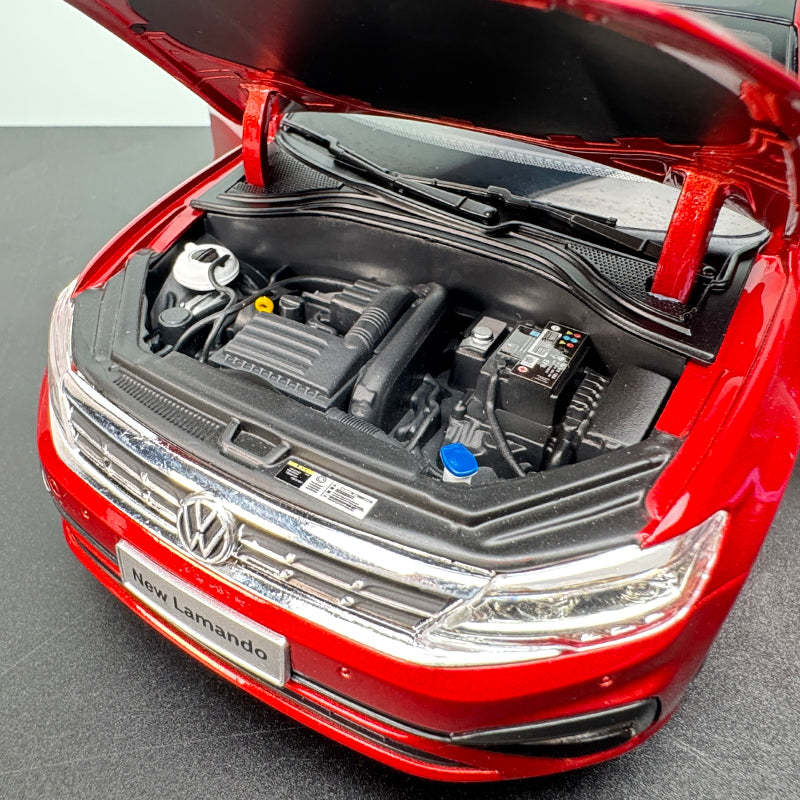 SAIC Volkswagen Lingdu 2020 – 1:18 Scale Alloy Diecast Model (Red | Functional Display with Engine Detailing)