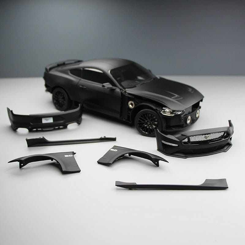 Ford Mustang 1:18 Alloy Model Car – Matte Black & Orange