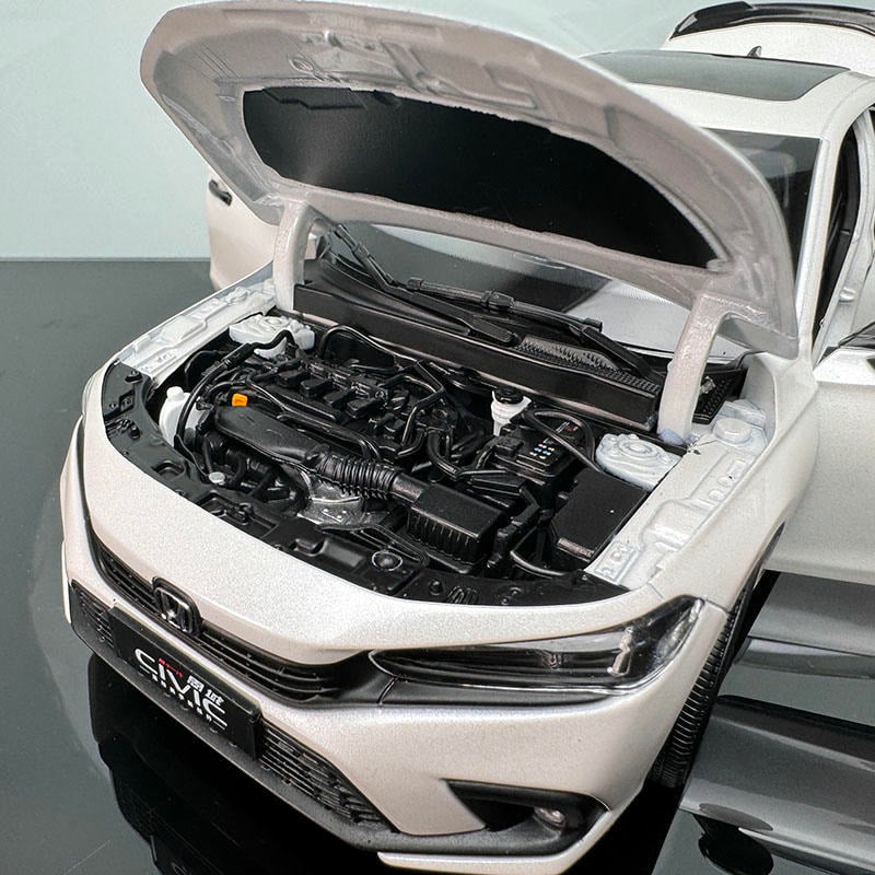 11th Generation Honda Civic Diecast Model – 1:18 Scale Collectible (White / Red)