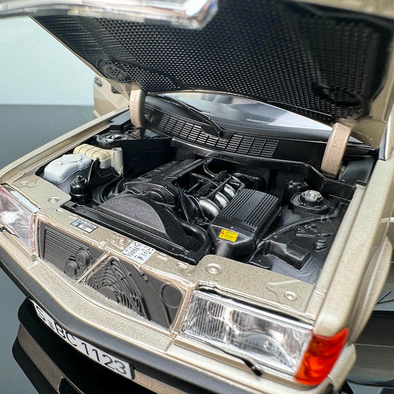 NOREV 1/18 Mercedes Benz 190E 2.3-16 small tail 1984 diecast car model classic car