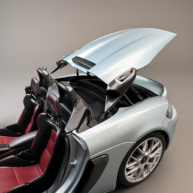 Minichamps 1:18 Porsche 718 Spyder RS Diecast Car