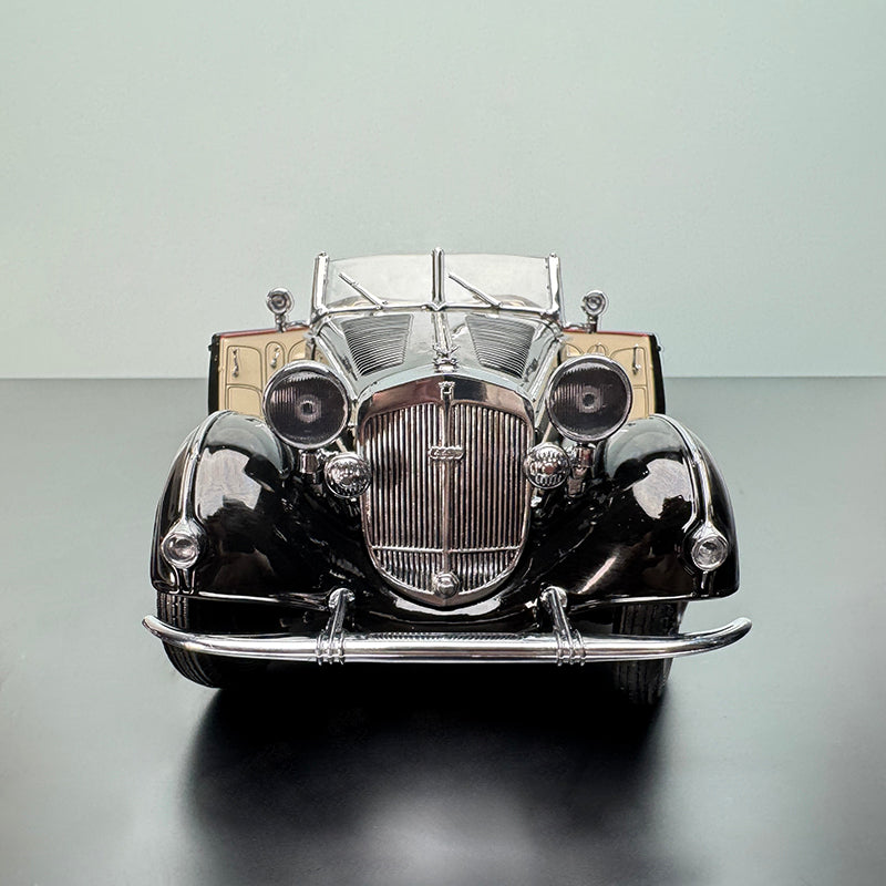 SunStar 1939 Horch 855 Special Roadster 1:18 Diecast Model – Black Edition