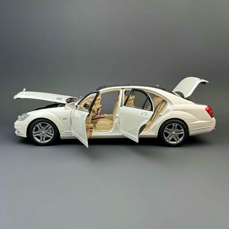 MH 1:18 Scale Mercedes-Benz S600L W221 Diecast Model Car