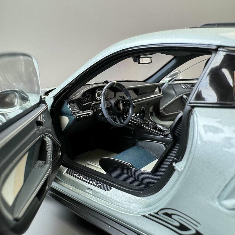 Minichamps 1:18 Porsche 911 GT3 RS