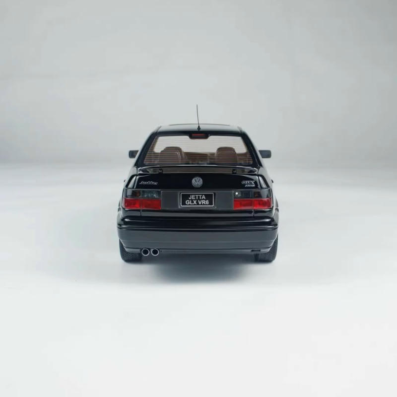 OTTO 1:18 Volkswagen Jetta GLX VR6 Resin Model