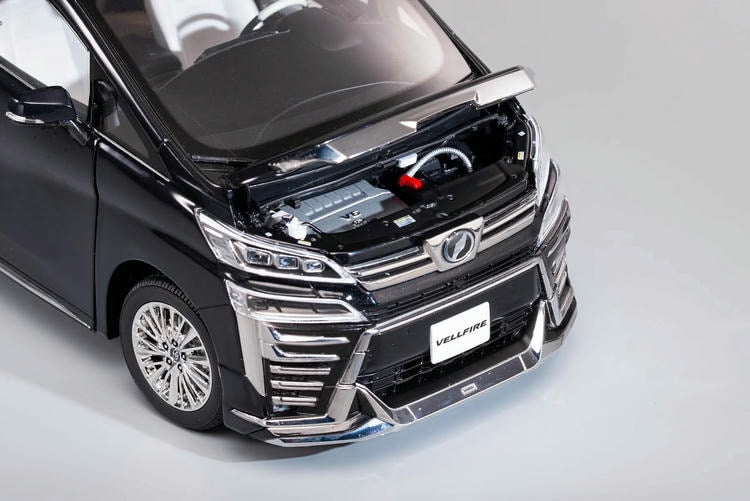 KengFai 1:18 Toyota Vellfire Alloy Diecast Model Car â MPV Collectible Diecast car