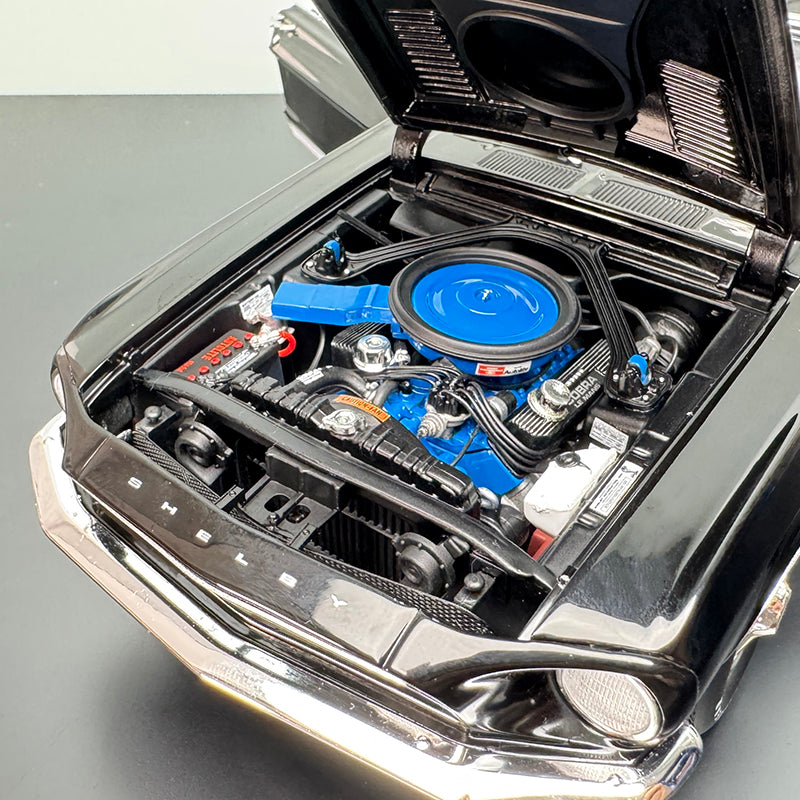 ACME 1:18 Shelby GT500KR “King of the Road” Diecast Model – Interactive Collectible