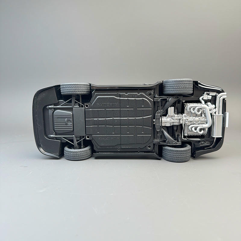 AUTOart Porsche 911 (930) Crown Midnight “Blackbird” Comic Edition 1:18 Scale Model Car