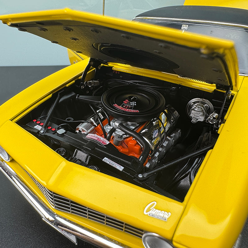 Chevrolet 1:18 Die-Cast Alloy Model by ACME GMP (Yellow)