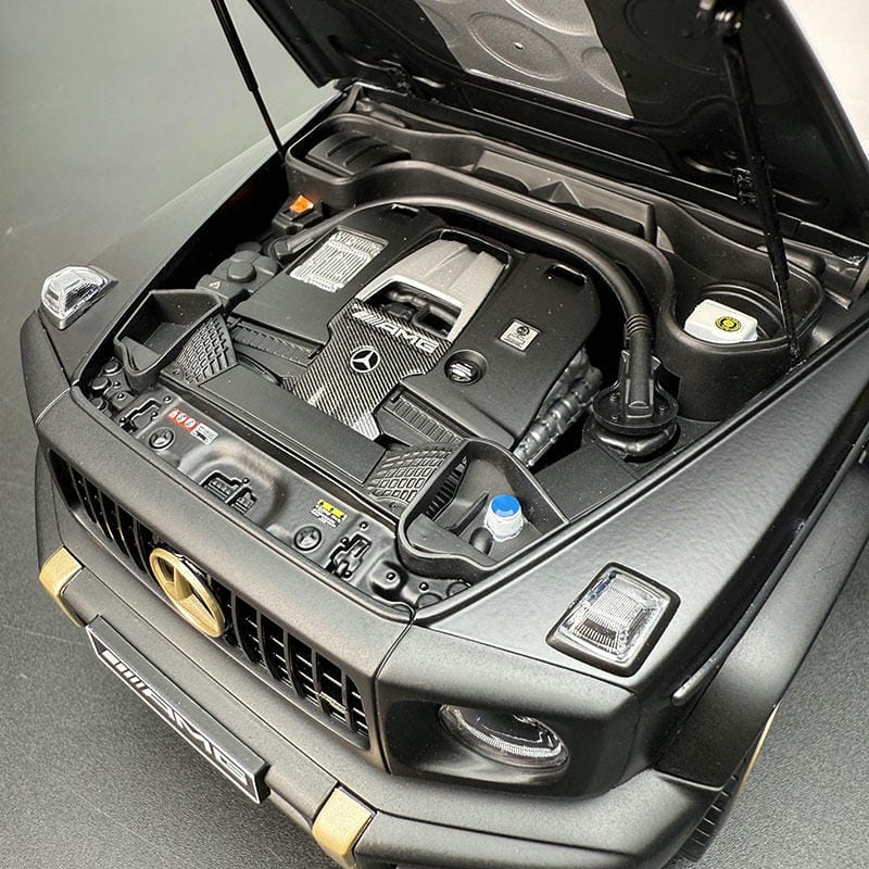 Almost Real 1:18 Mercedes-Benz G63 Alloy Model – Iconic Off-Road Luxury