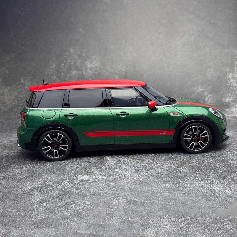 OTTO 1:18 MINI Clubman (F54) JCW 2021 – Melting Silver