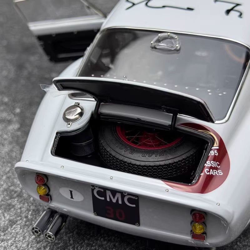 CMC 1:18 Ferrari 250 GTO 30th Anniversary Signature Edition