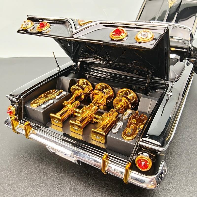 SunStar 1:18 1961 Chevrolet Impala Lowrider Alloy Diecast Model – Adjustable Suspension Edition