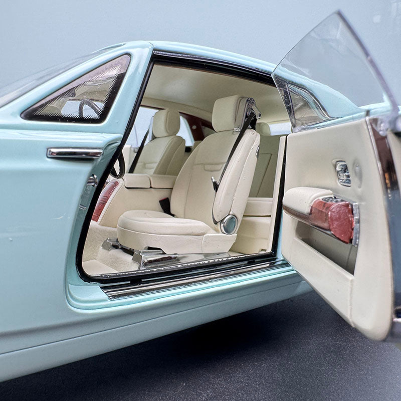 Kyosho 1:18 Rolls-Royce Phantom Coupe – Full-Opening Diecast Model