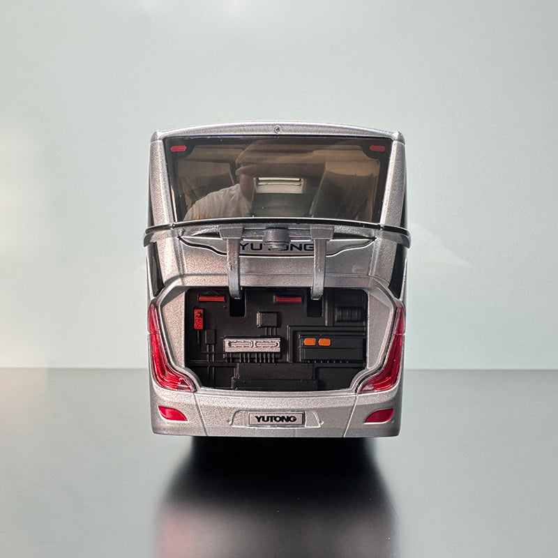 Yutong Bus T12E 1:42 Alloy Model - Door Opening Die Casting Car Model