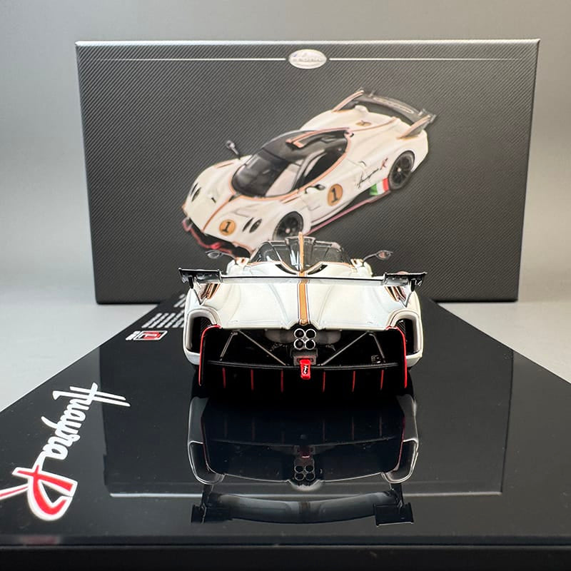 LCD Pagani Huayra R 1:43 Diecast Model Car
