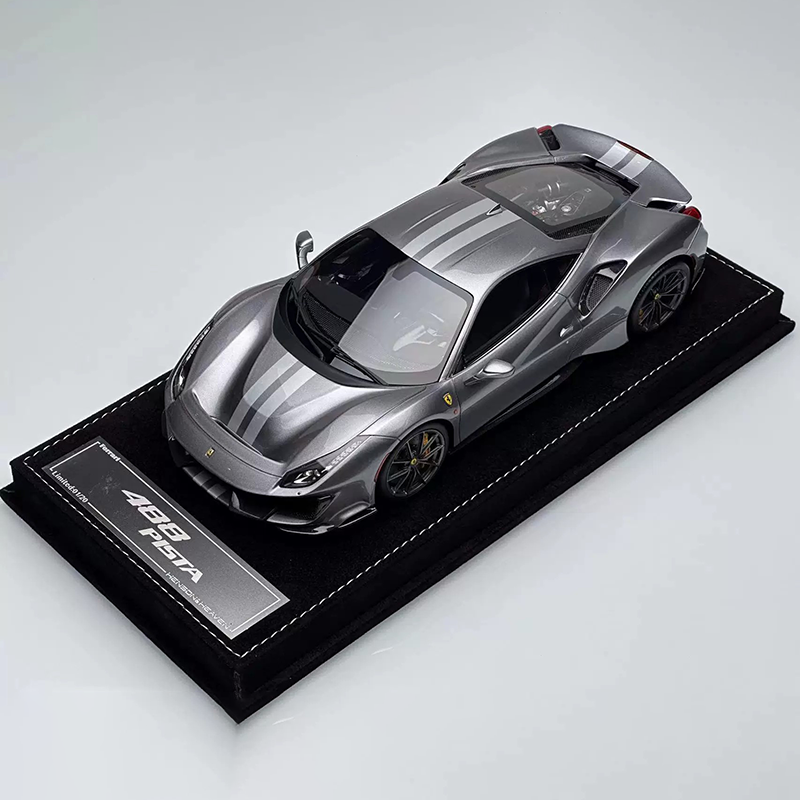 HH Model 1:18 Ferrari 488 Pista Limited Edition Resin Model
