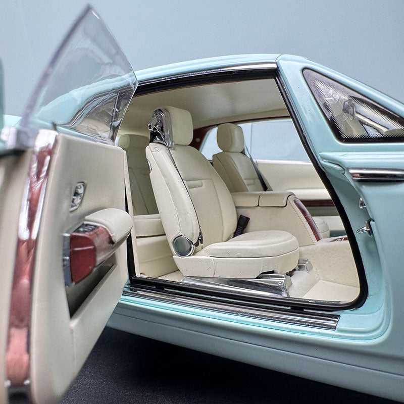 Kyosho 1:18 Rolls-Royce Phantom Coupe – Full-Opening Diecast Model