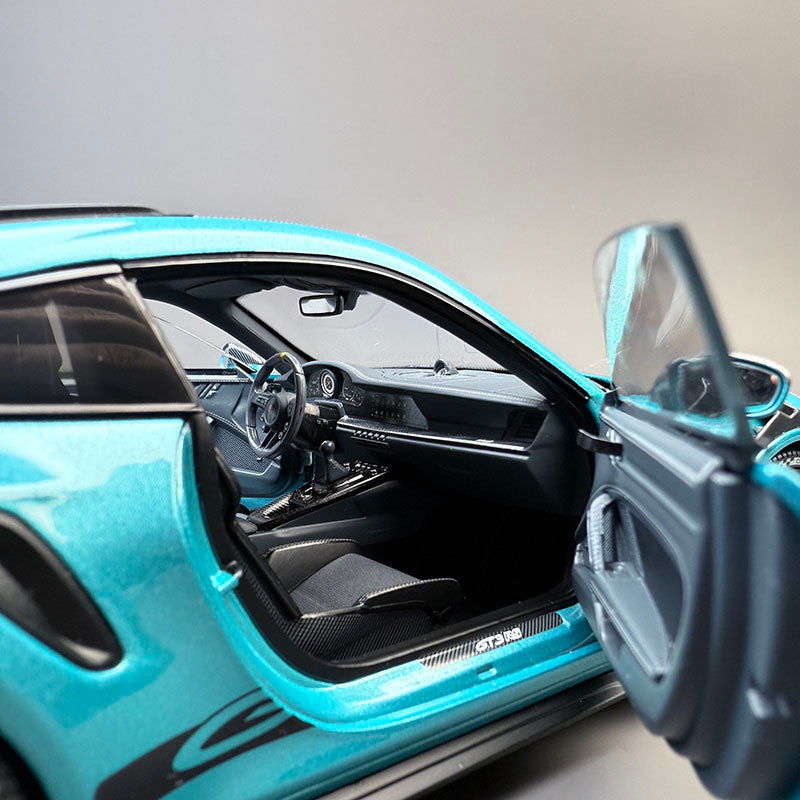 Minichamps 1:18 Porsche 911 GT3 RS Diecast Car