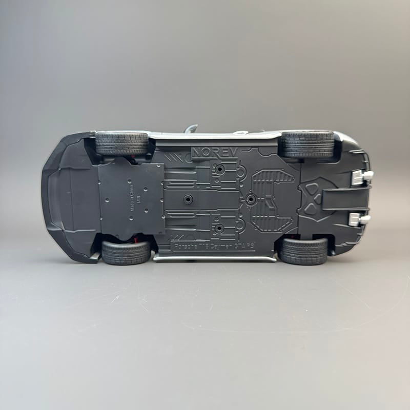 Norev Porsche 911 GT4 RS 1:18 Diecast Model Car