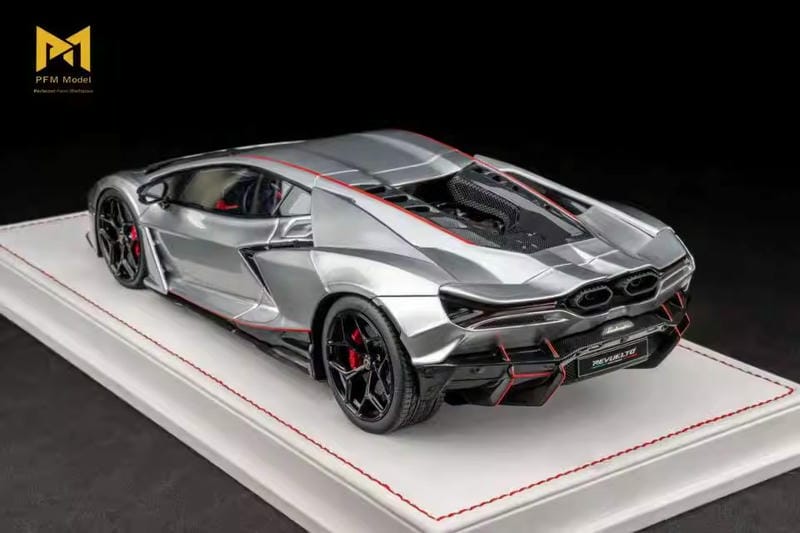 Perfected Form Mechanics 1:18 Lamborghini Revuelto Resin Model Car