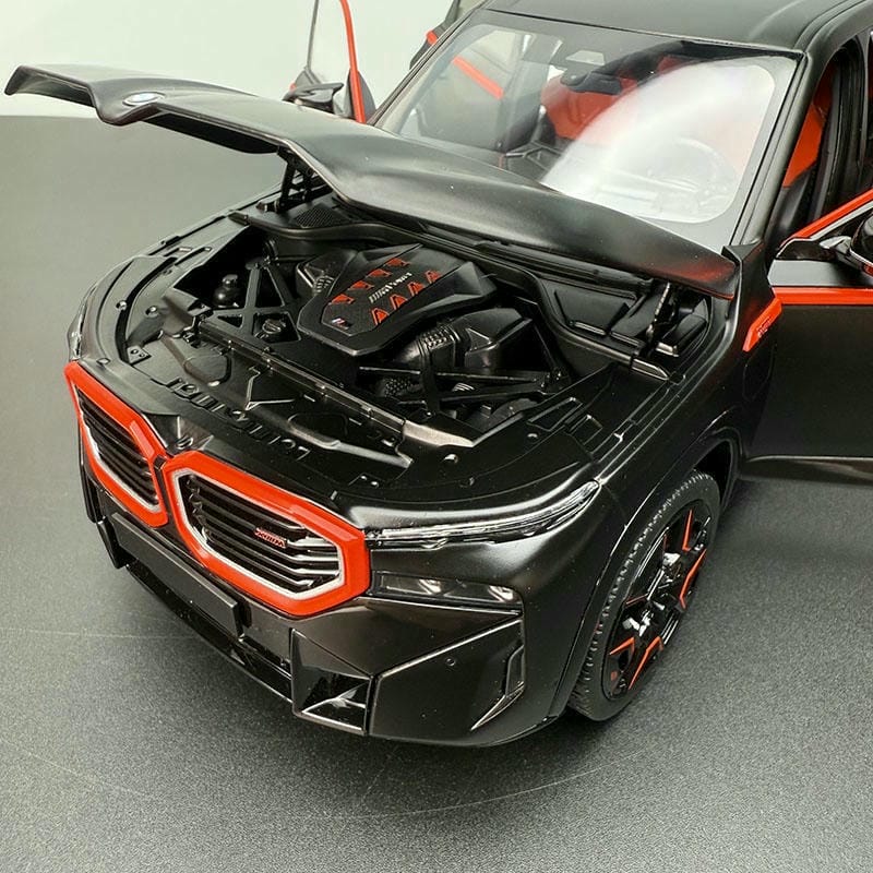 Minichamps 1:18 BMW XM Alloy Model – Bold Luxury Meets Precision Detail