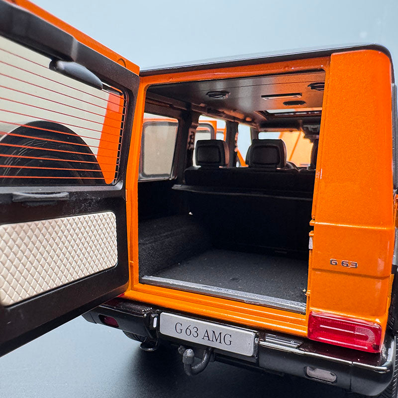 AR 1:18 Mercedes-Benz G63 Diecast Model – Full Opening, Collectible Grade