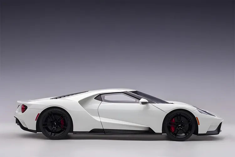Autoart 1/18 Ford GT 2017 White Diecast car model Collectible Car Models