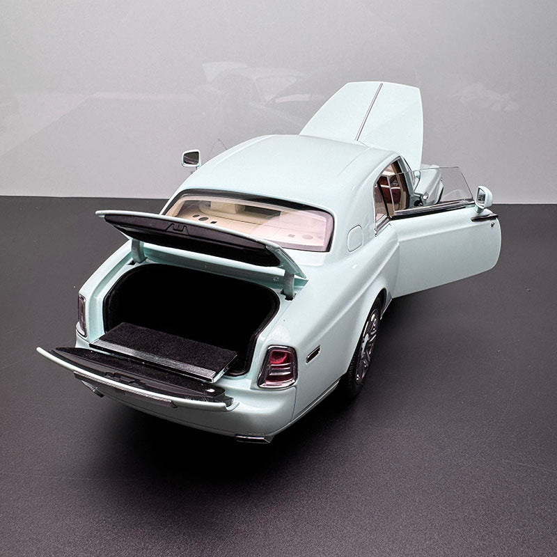 Kyosho 1:18 Rolls-Royce Phantom Coupe diecast model