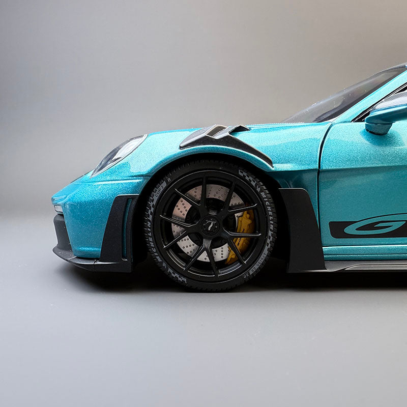 Minichamps 1:18 Porsche 911 GT3 RS Diecast Car