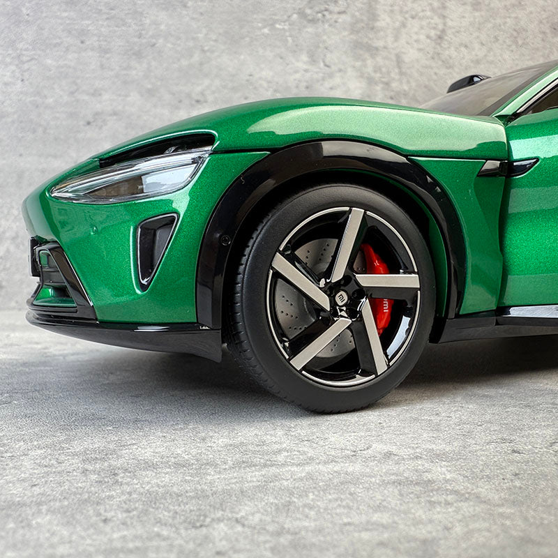 Xiaomi YU7 Alloy Model – 1:18 Scale