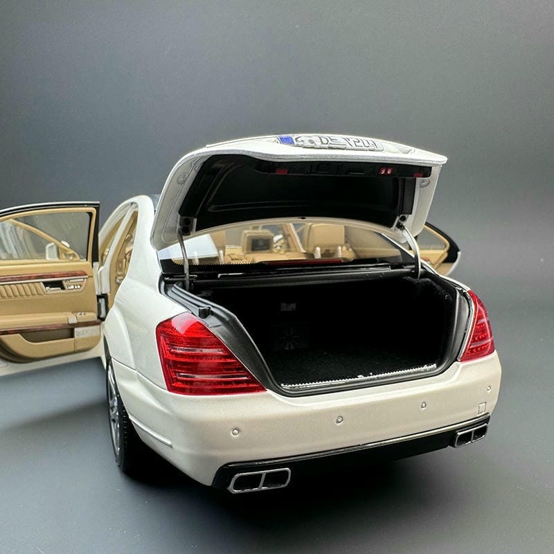 MH 1:18 Scale Mercedes-Benz S600L W221 Diecast Model Car