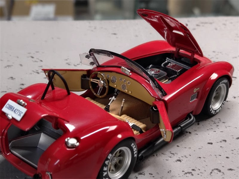 Shelby Cobra 427 S/C 1:18 Diecast Model (Classic Muscle Edition – Full Function Display)