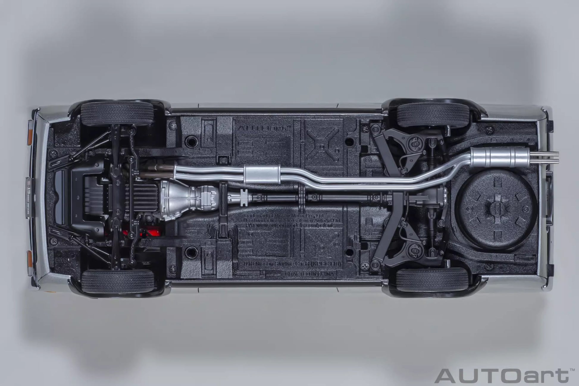 AUTOart Nissan GT-R Skyline KPGC110 – 1:18 Scale Model (Classic Hakosuka Heritage Edition)