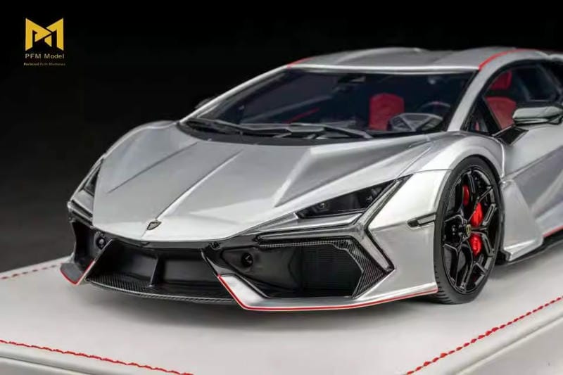 Perfected Form Mechanics 1:18 Lamborghini Revuelto Resin Model Car