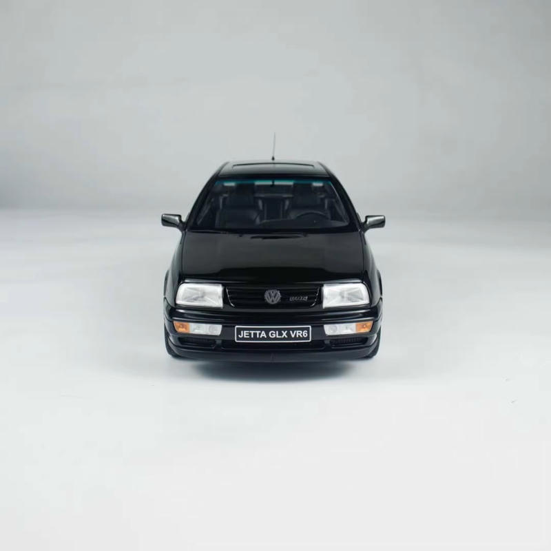 OTTO 1:18 Volkswagen Jetta GLX VR6 Resin Model