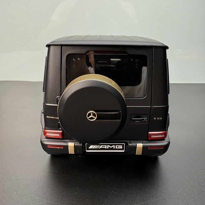 Almost Real 1:18 Mercedes-Benz G63 Alloy Model – Iconic Off-Road Luxury